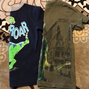 2 medium Boys Dinosaur shirts 🦖